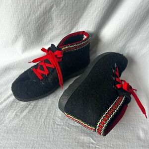 Red & Black Norway Folk Shoes